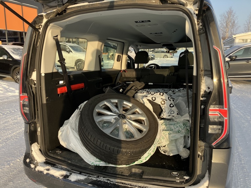 Volkswagen Caddy Maxi vaihtoauto