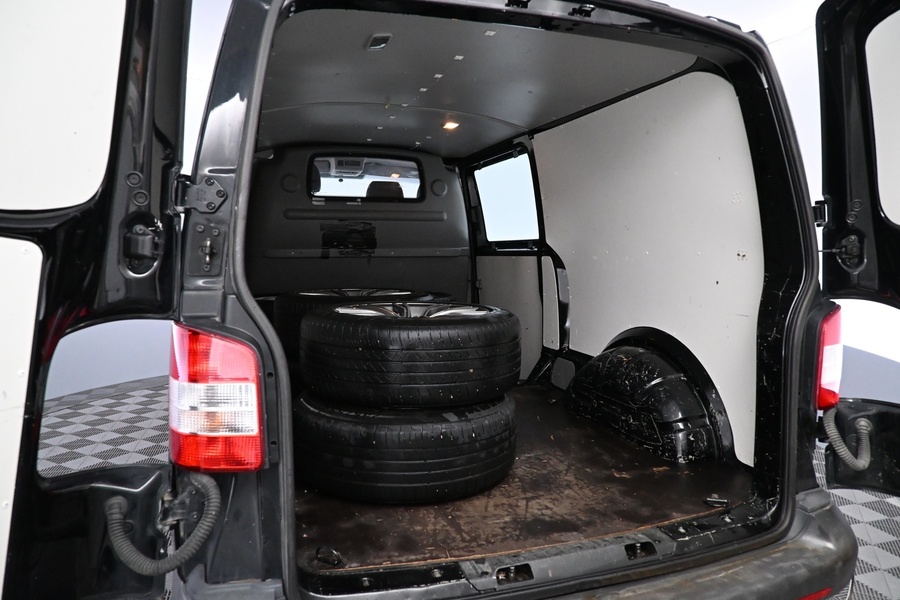 Volkswagen Transporter vaihtoauto