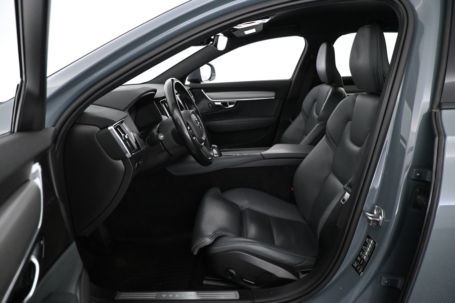 Volvo V90 Cross Country vaihtoauto