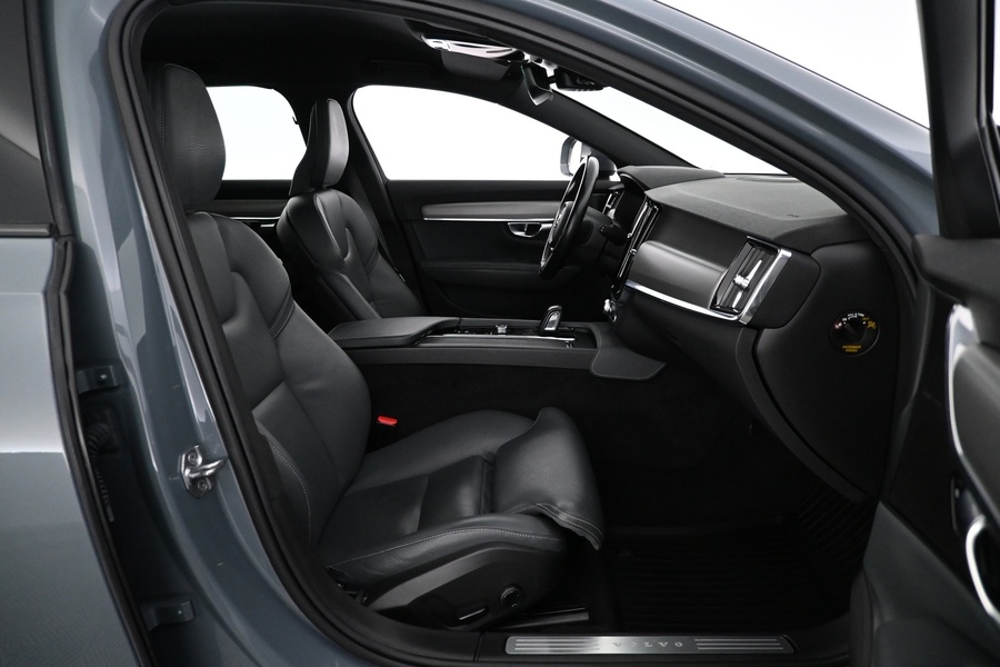 Volvo V90 Cross Country vaihtoauto