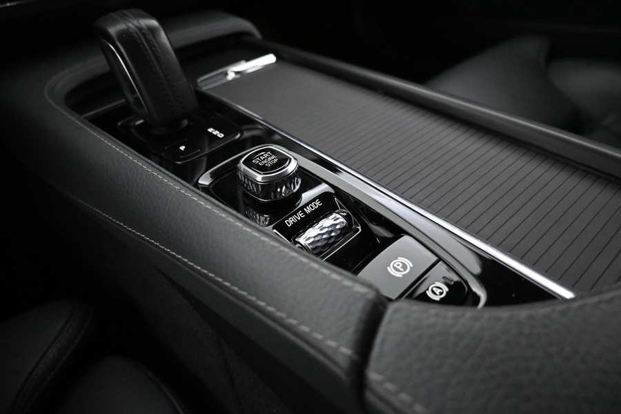 Volvo V90 Cross Country vaihtoauto