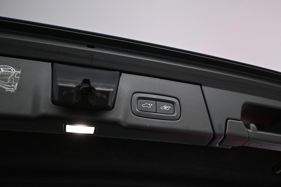 Volvo V90 Cross Country vaihtoauto