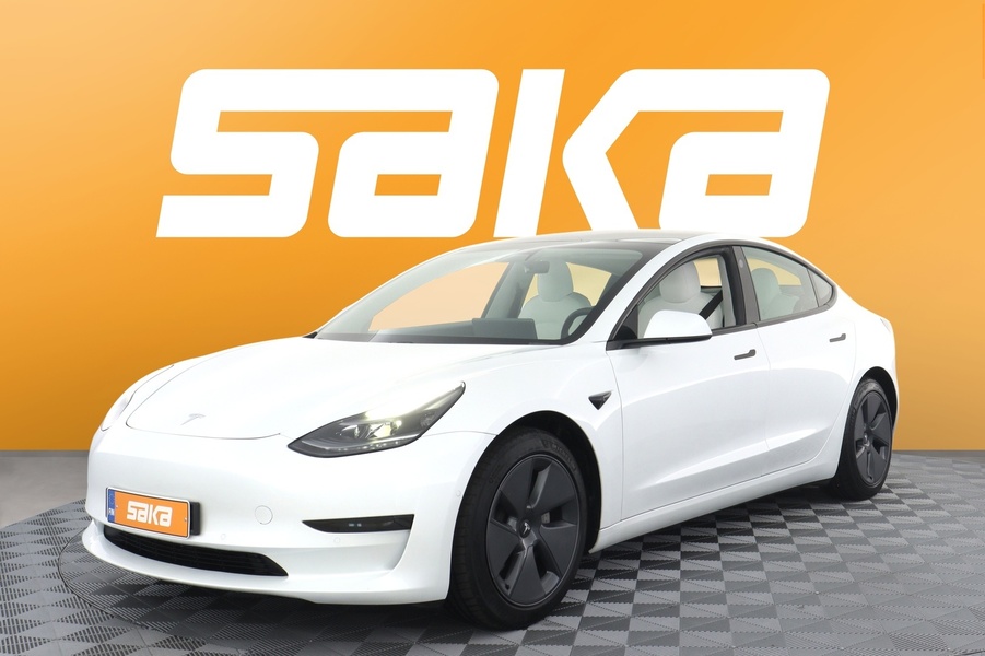 Tesla Model 3 vaihtoauto