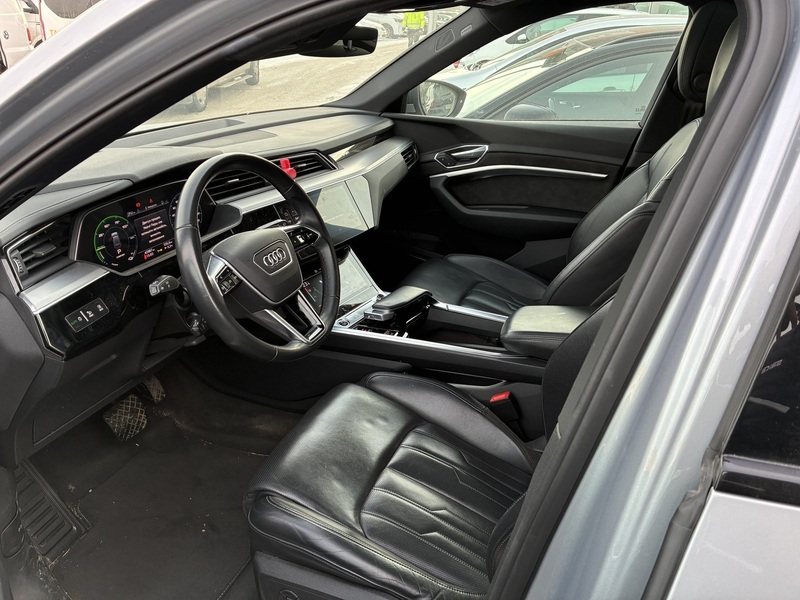 Audi e-tron vaihtoauto