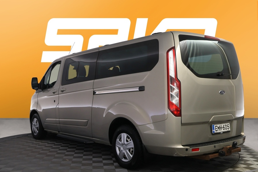 Ford Tourneo Custom vaihtoauto