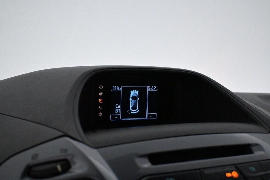 Ford Tourneo Custom vaihtoauto