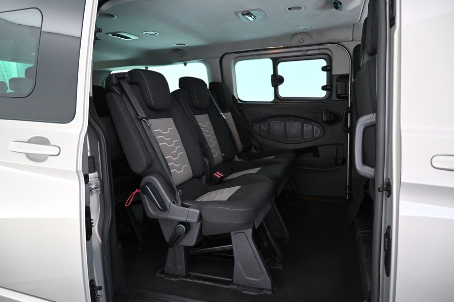 Ford Tourneo Custom vaihtoauto