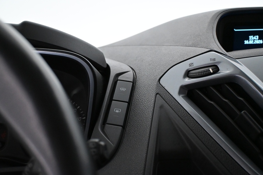 Ford Tourneo Custom vaihtoauto