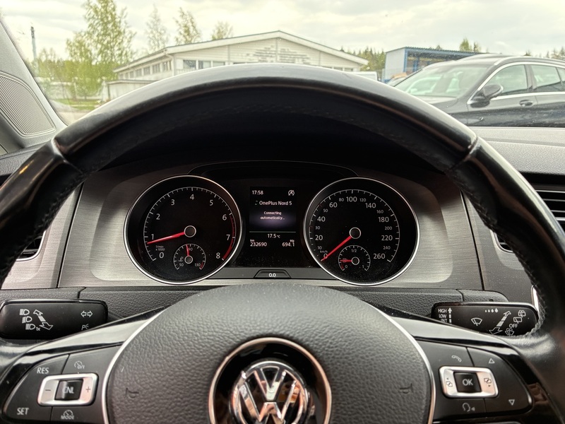 Volkswagen Golf vaihtoauto