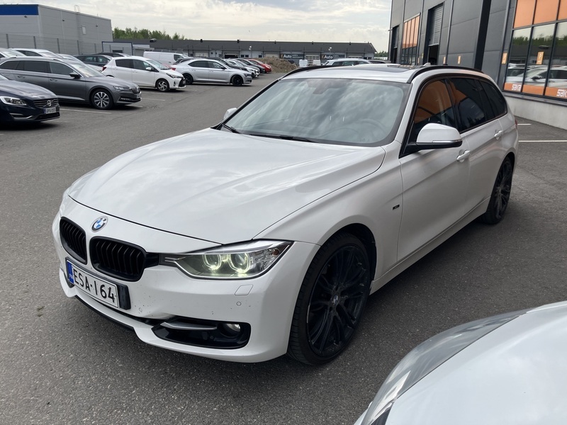 BMW 330 vaihtoauto