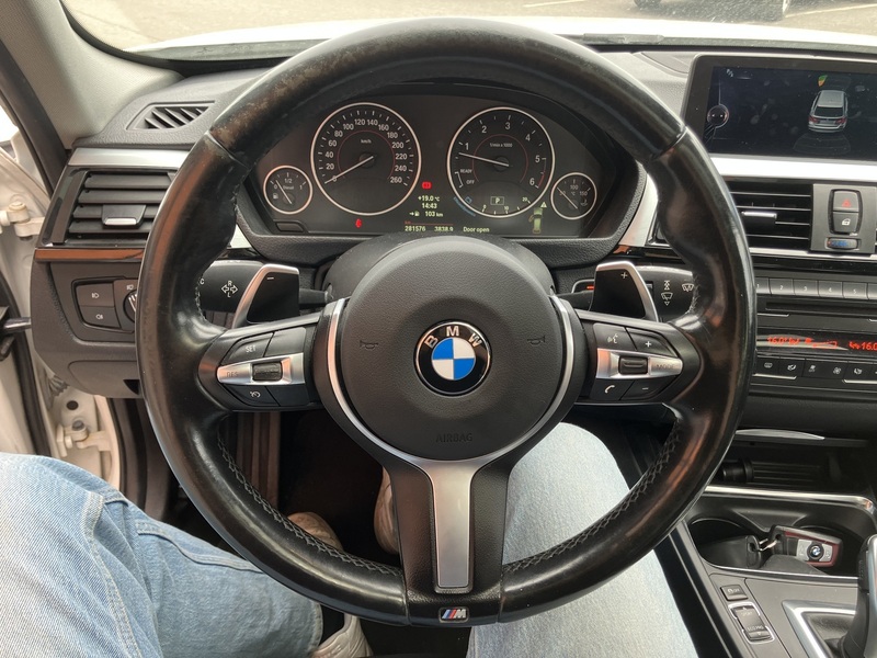BMW 330 vaihtoauto