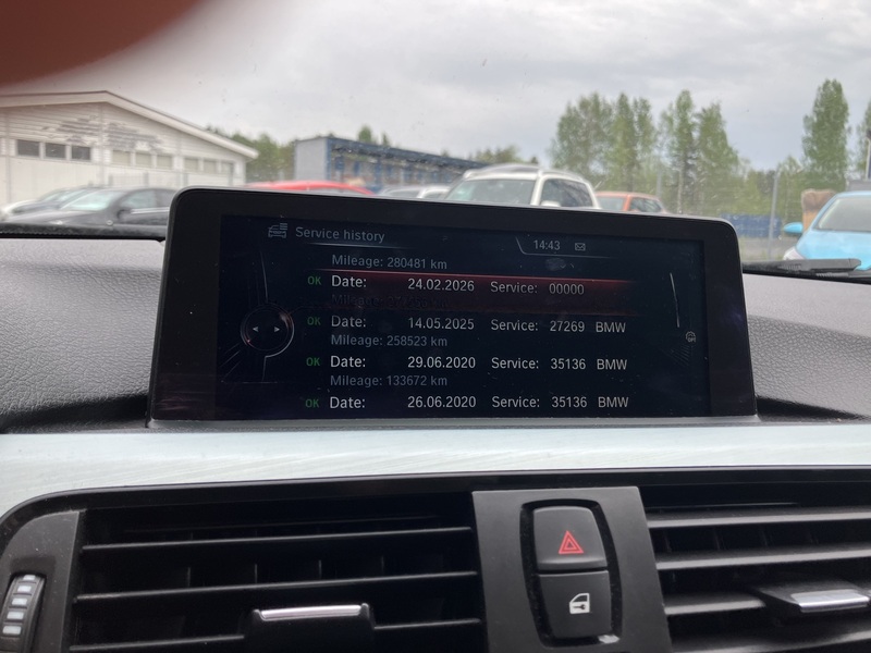 BMW 330 vaihtoauto