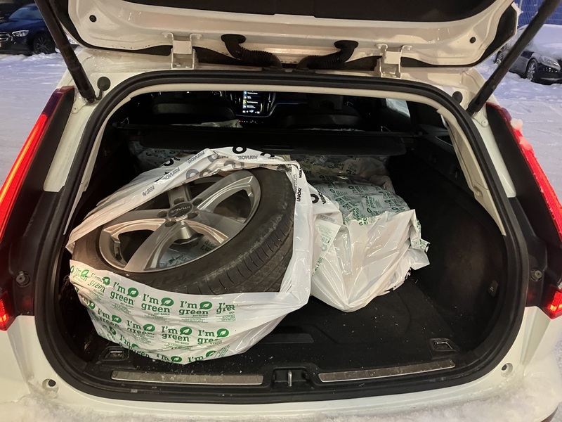 Volvo V60 vaihtoauto