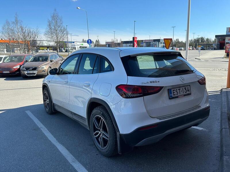 Mercedes-Benz GLA vaihtoauto