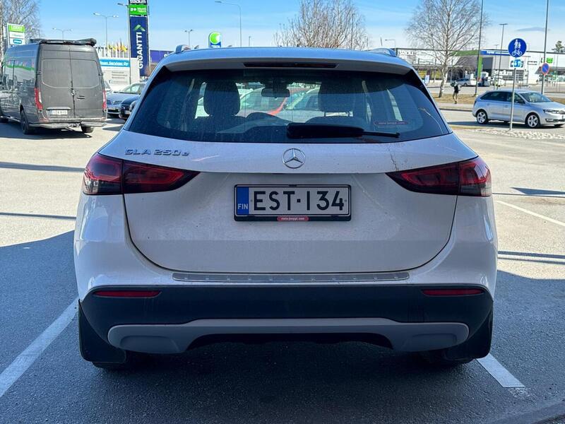 Mercedes-Benz GLA vaihtoauto