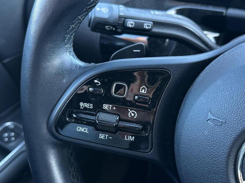 Mercedes-Benz GLA vaihtoauto