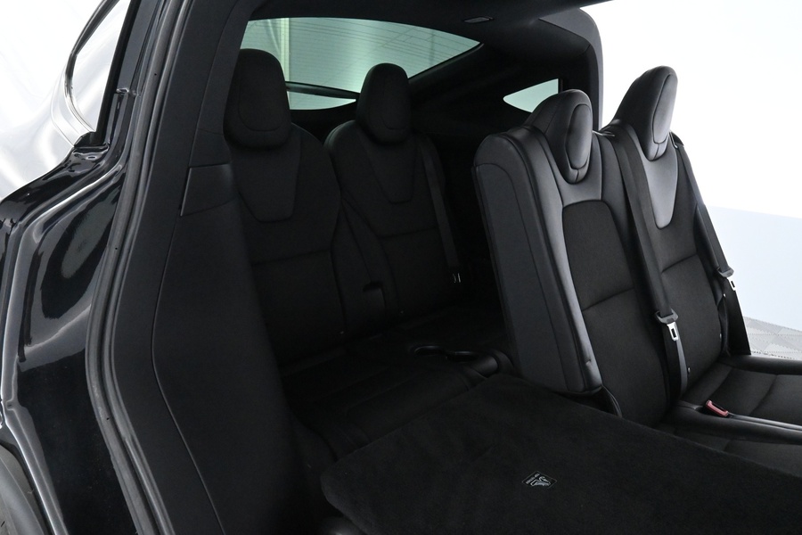 Tesla Model X vaihtoauto