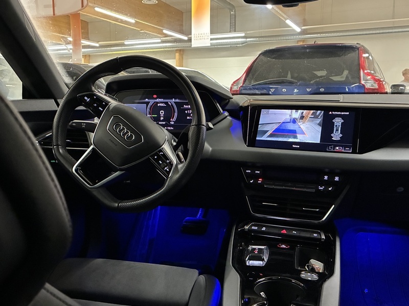 Audi e-tron vaihtoauto