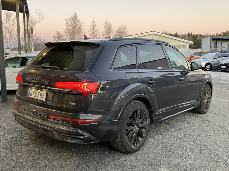 Audi Q7 vaihtoauto