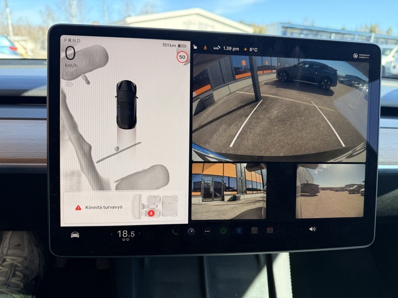 Tesla Model 3 vaihtoauto