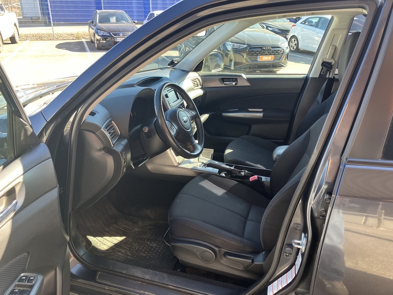 Subaru Forester vaihtoauto