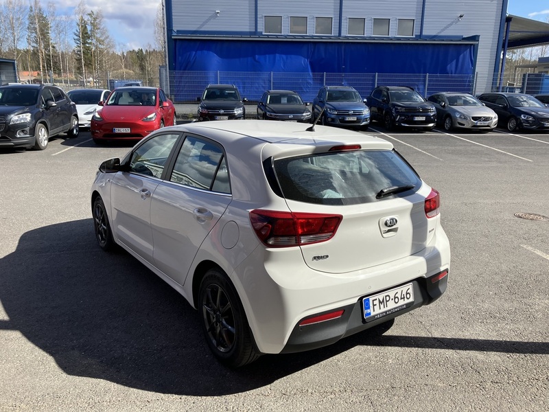 Kia Rio vaihtoauto