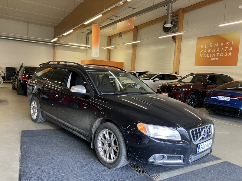 Volvo V70 vaihtoauto