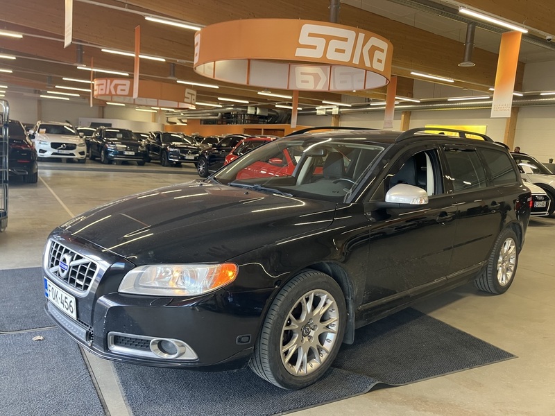 Volvo V70 vaihtoauto