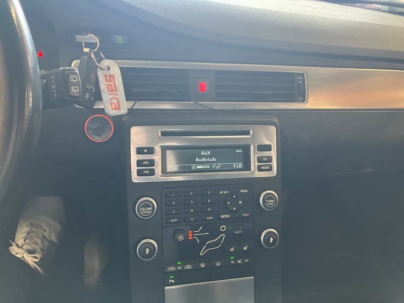 Volvo V70 vaihtoauto