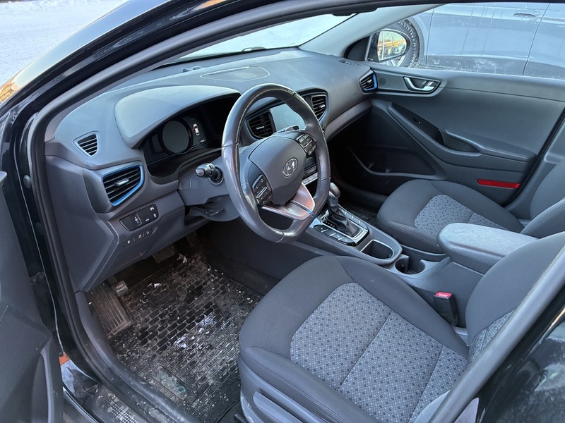 Hyundai IONIQ plug-in vaihtoauto