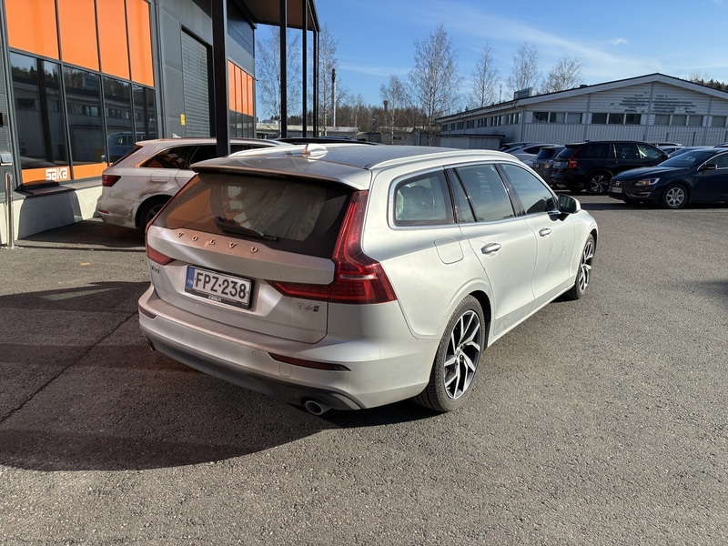 Volvo V60 vaihtoauto