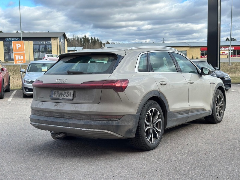 Audi e-tron vaihtoauto