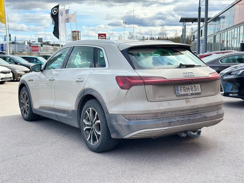 Audi e-tron vaihtoauto