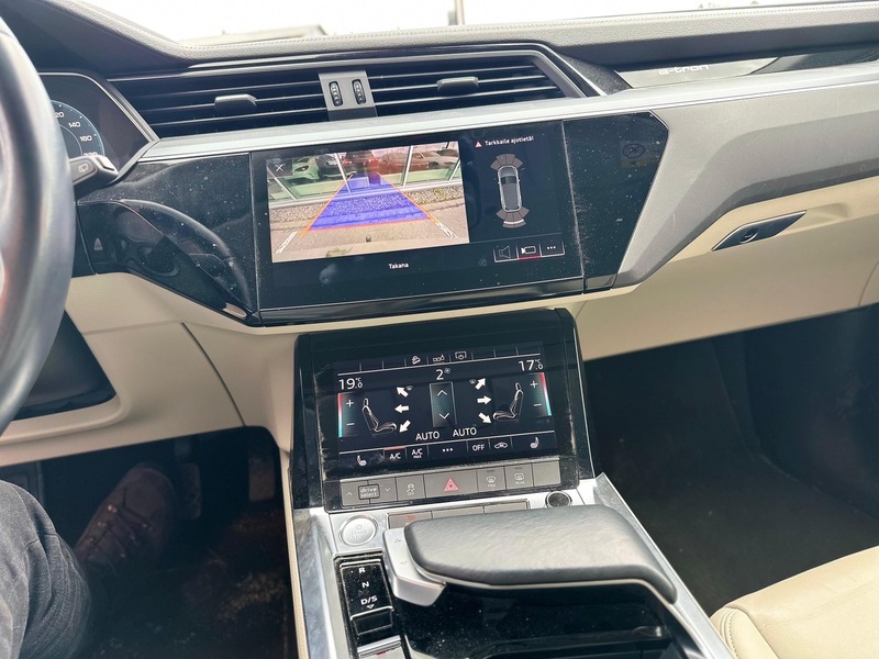 Audi e-tron vaihtoauto