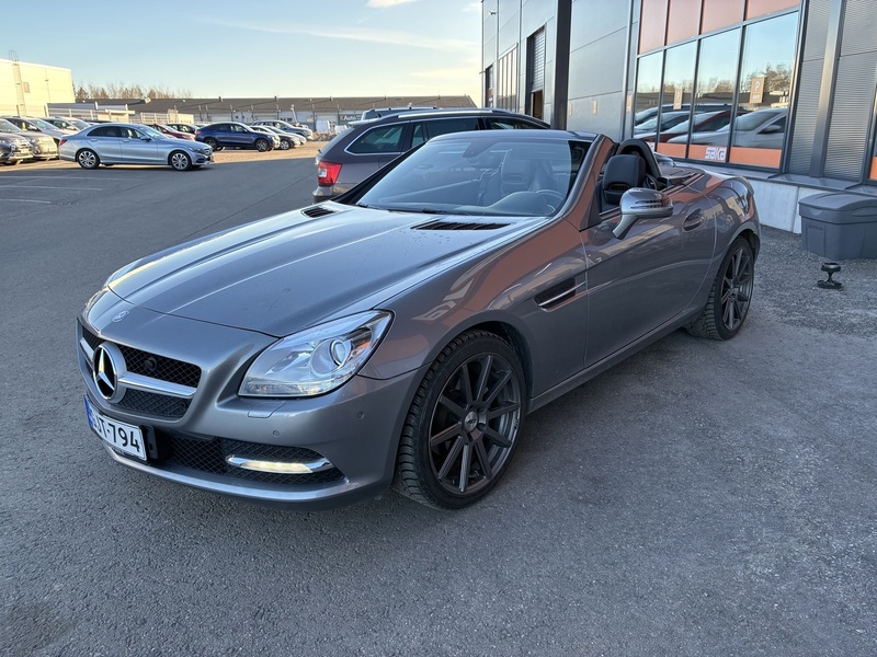 Mercedes-Benz SLK vaihtoauto