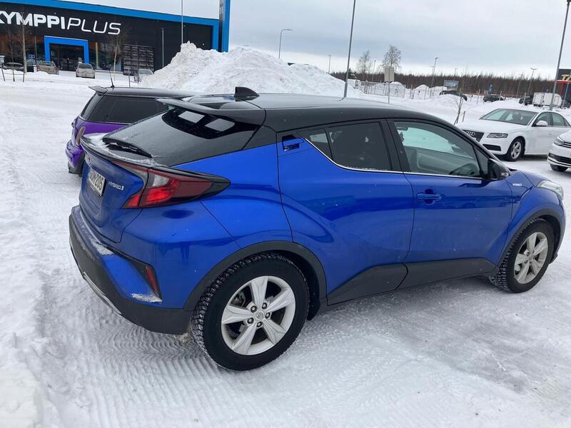 Toyota C-HR vaihtoauto