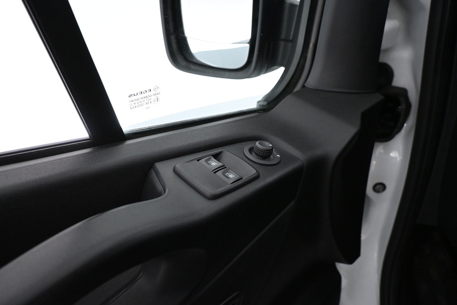 Nissan NV300 vaihtoauto