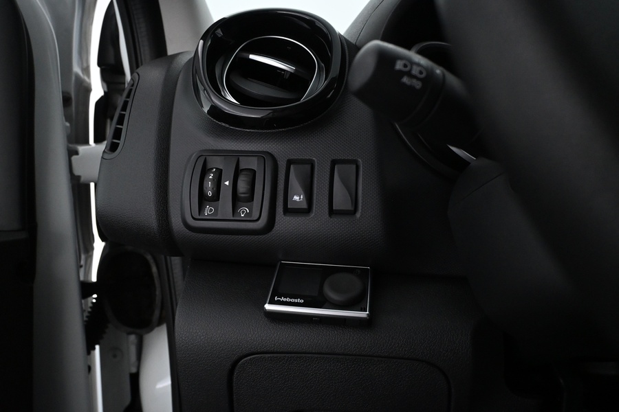 Nissan NV300 vaihtoauto