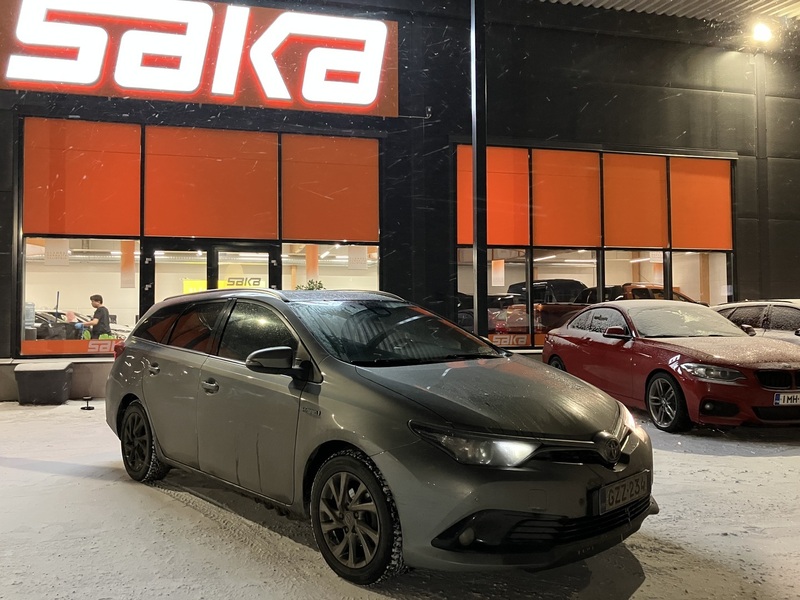 Toyota Auris vaihtoauto