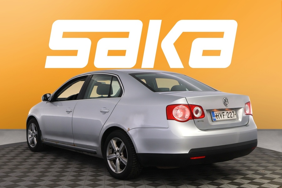 Volkswagen Jetta vaihtoauto