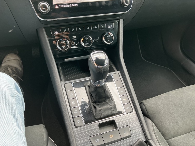 Skoda Superb vaihtoauto