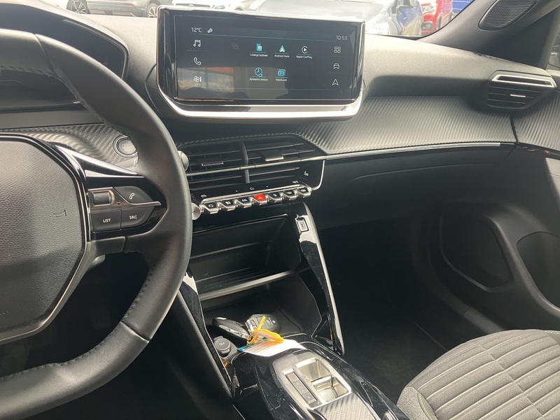 Peugeot e-2008 vaihtoauto