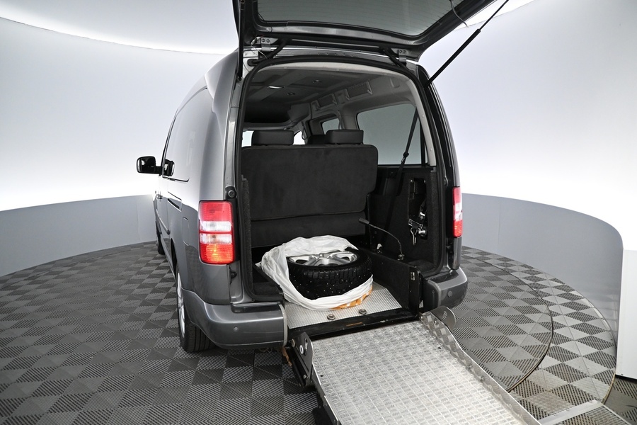 Volkswagen Caddy Maxi vaihtoauto