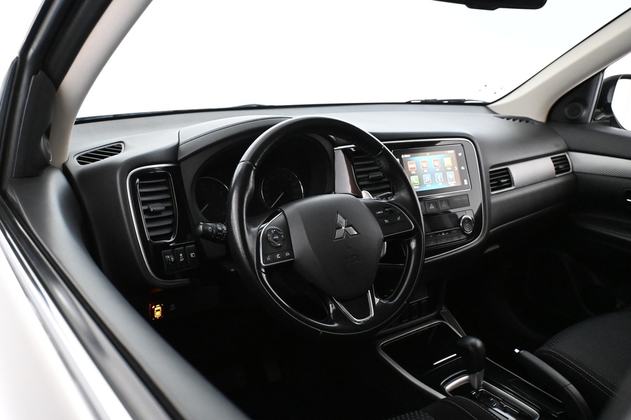 Mitsubishi Outlander vaihtoauto