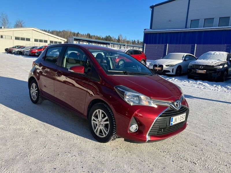 Toyota Yaris vaihtoauto