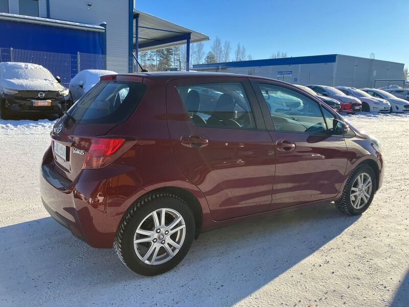 Toyota Yaris vaihtoauto