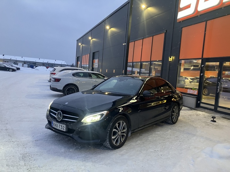 Mercedes-Benz C vaihtoauto