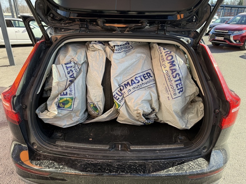 Volvo V60 vaihtoauto