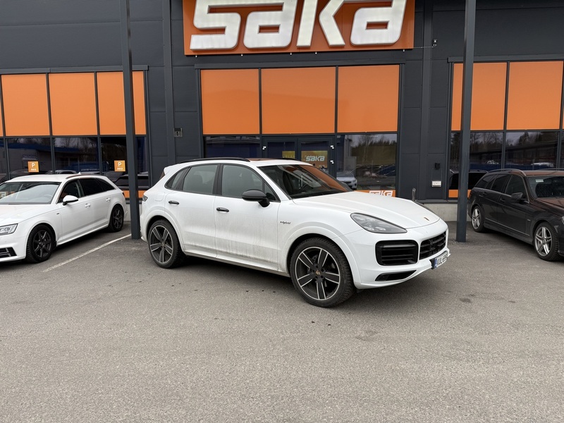 Porsche Cayenne vaihtoauto