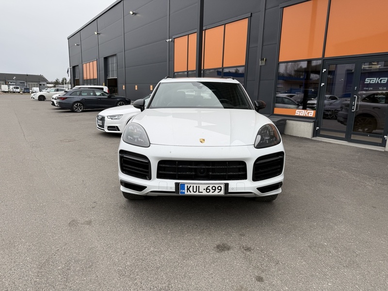 Porsche Cayenne vaihtoauto